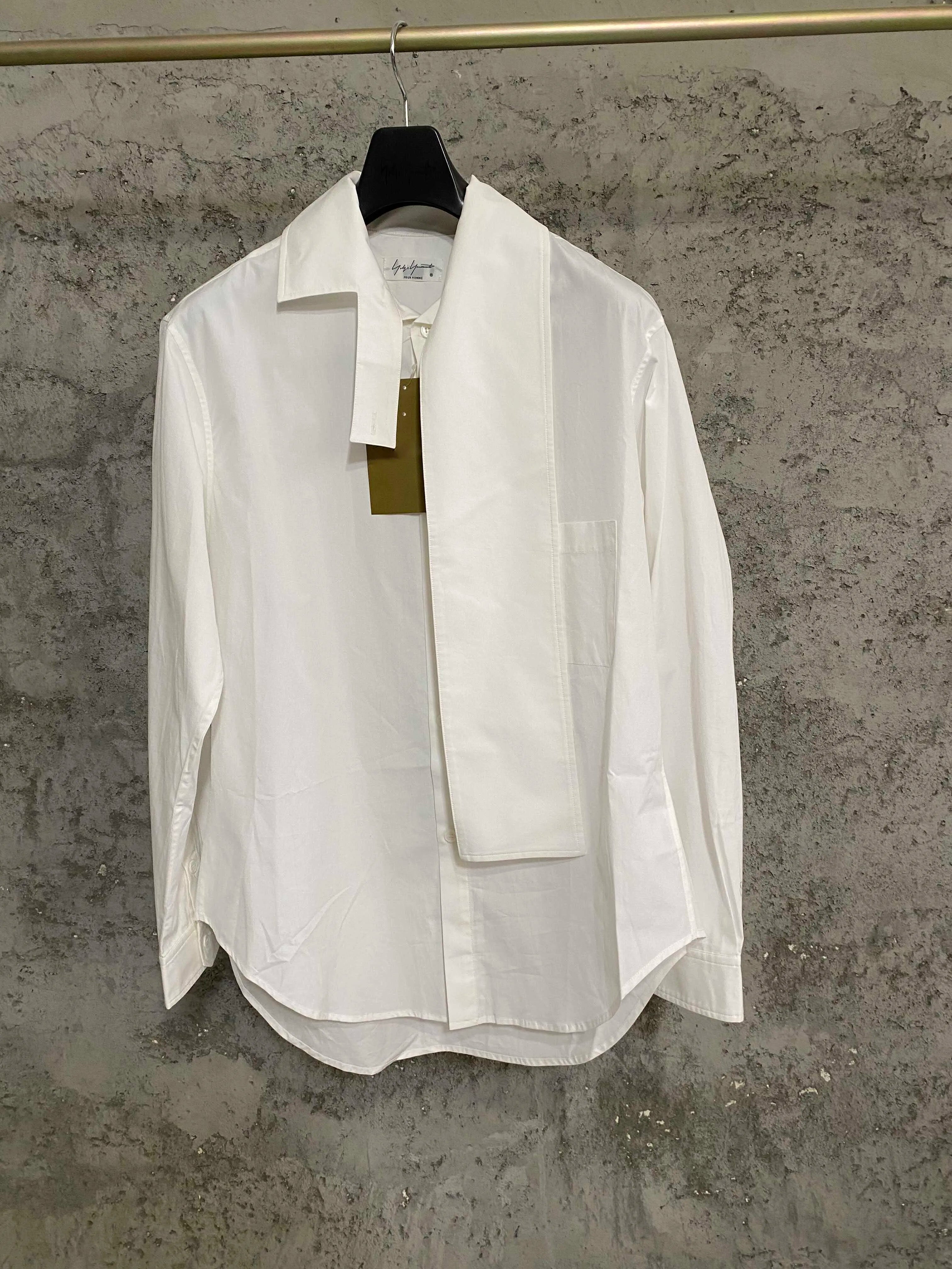 Design the collar, irregular shirt, cellulose, asymmetrical hem, coat shirt